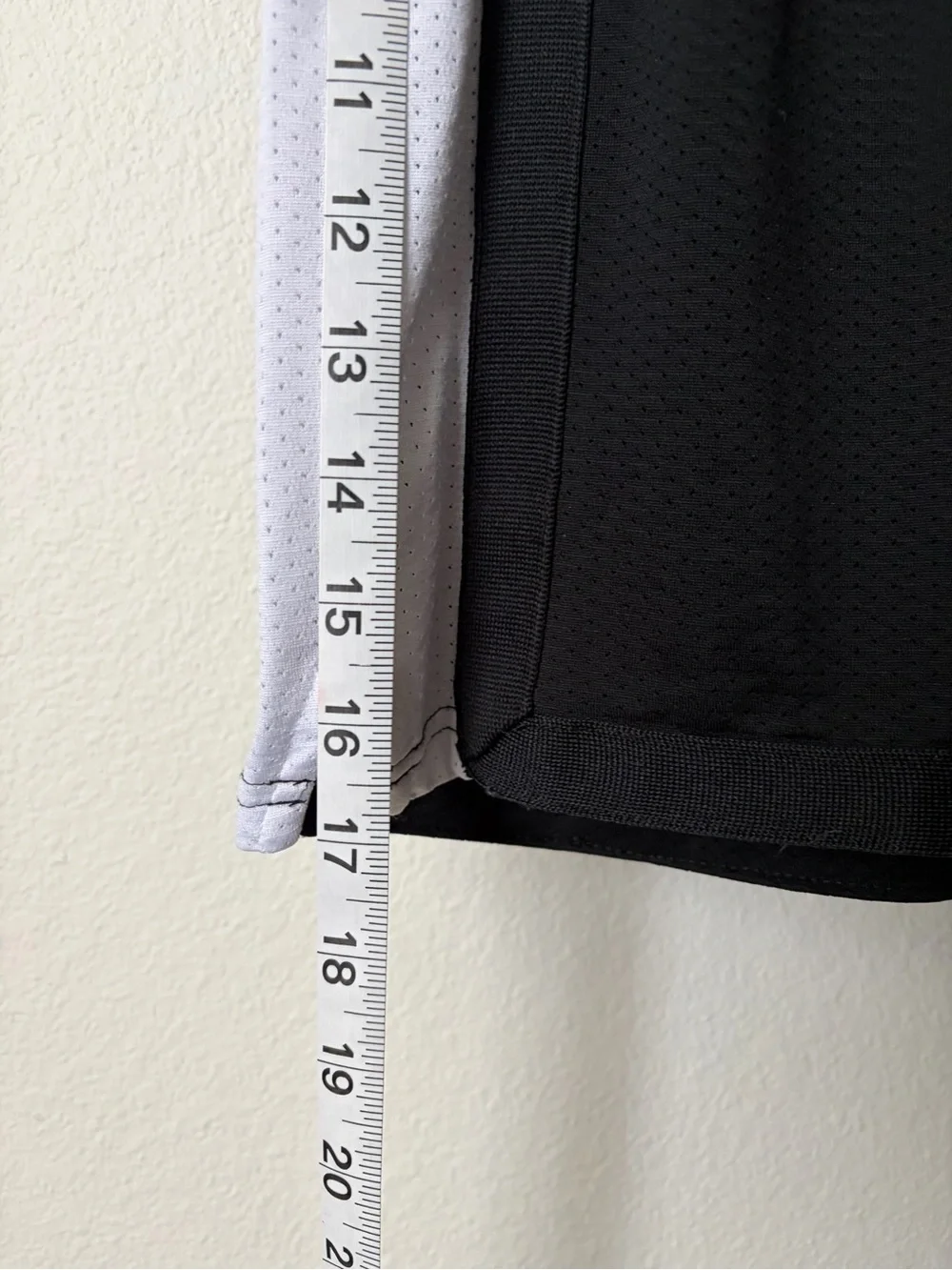Jordan Men’s Black & White Athletic Basketball Shorts